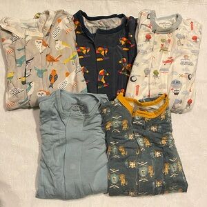 Lot of 5 magnetic me footies, size 6-9 months (16-19 pounds)